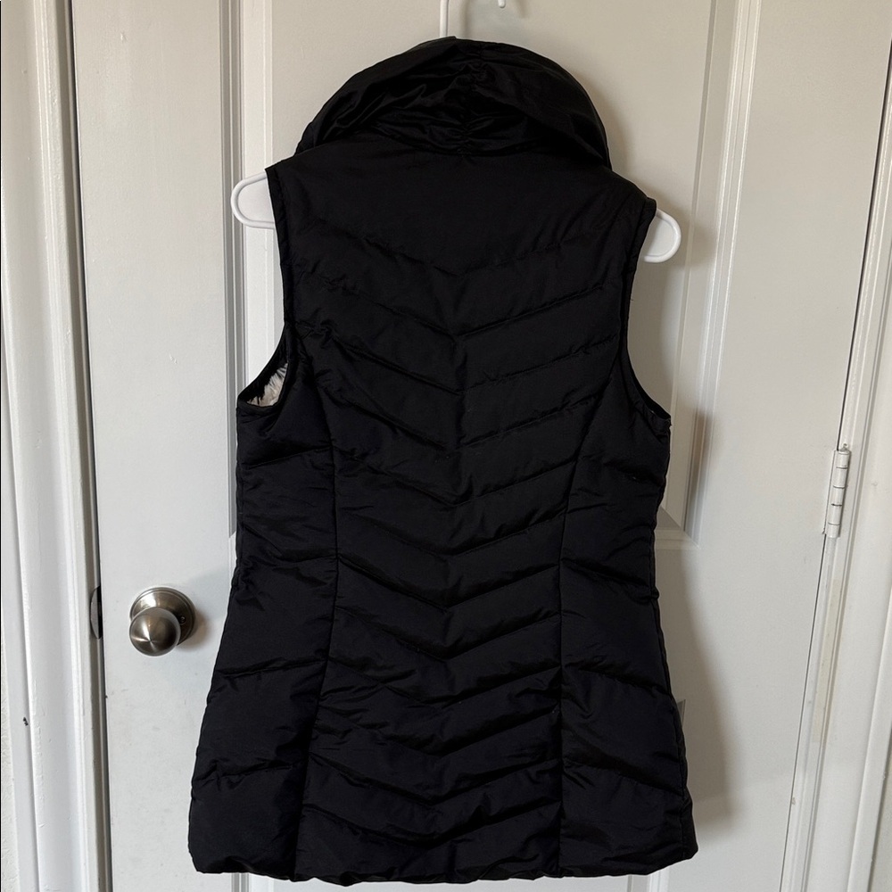 Eddie Bauer Women's Black Fur Lined Goose Down Vest - Picture 6 of 10